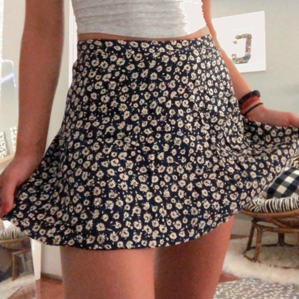 Forever 21 flowy floral skirt